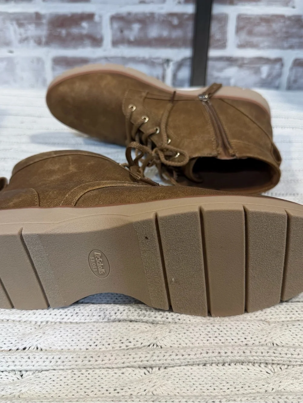 Dr. Scholl's Women's Tan Lace-Up Ankle Booties